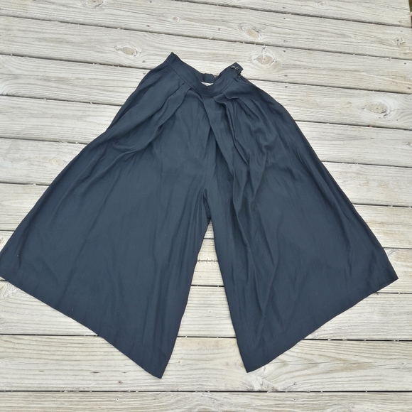 Vintage Gaucho Pants Flared Skirt Pants Wide Leg Rayon Pleated Flowy Scarf pant - Picture 15 of 15